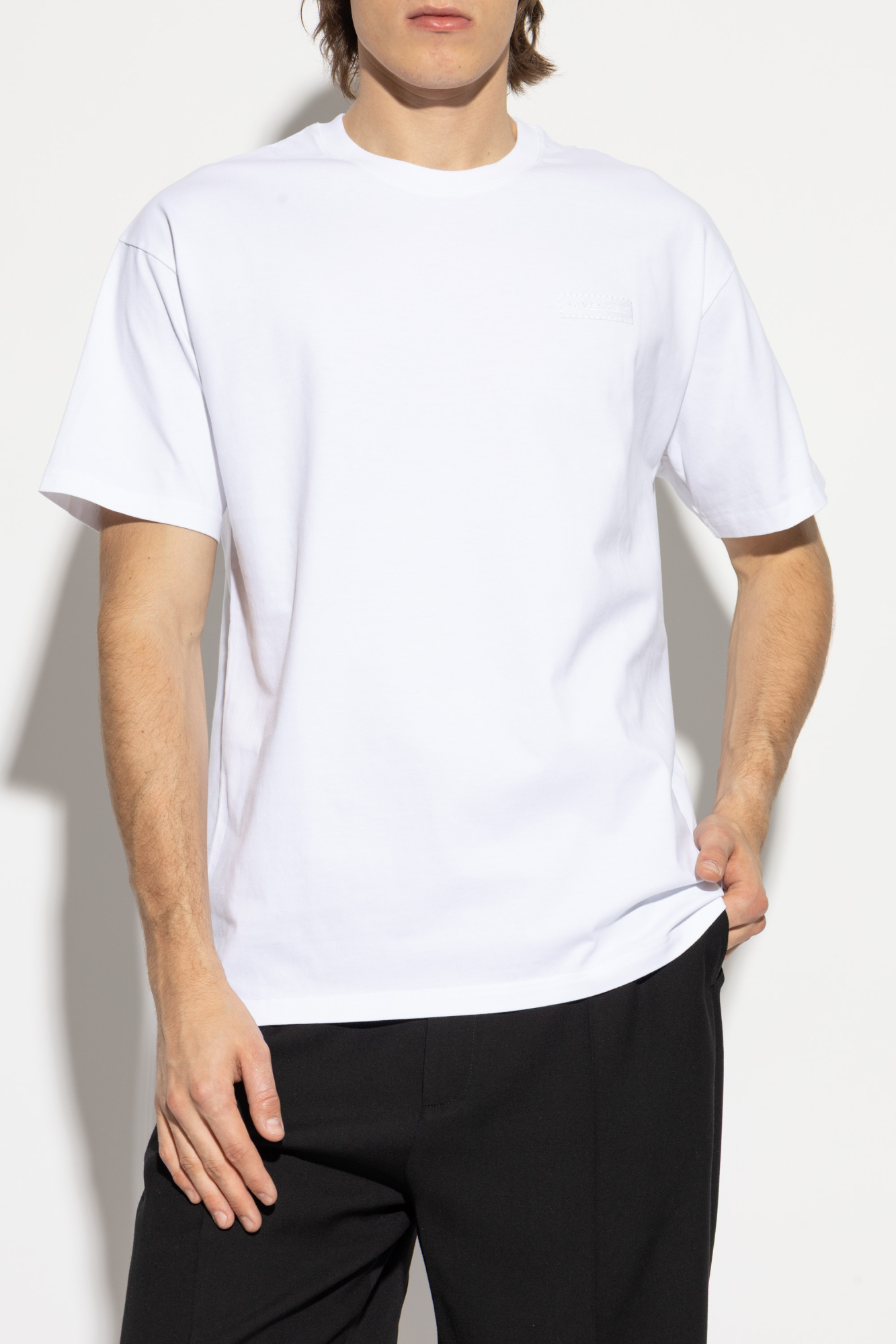 White T-shirt with logo patch Givenchy - Vitkac AS